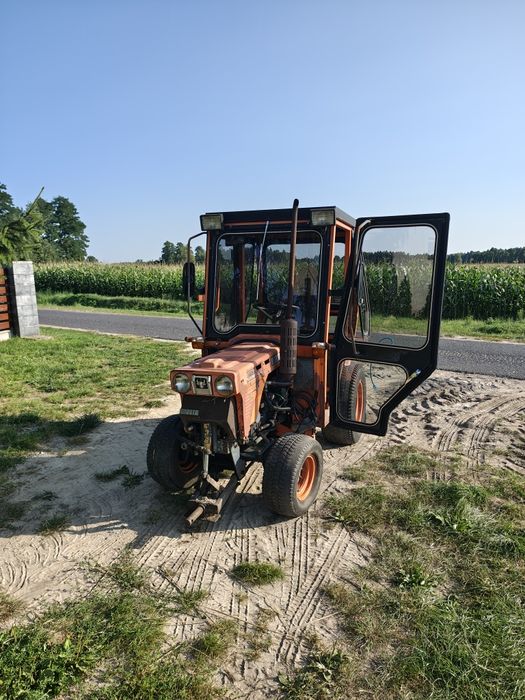 Traktor,Traktorek Kubota b7100 HST 4x4 z osprzętem
