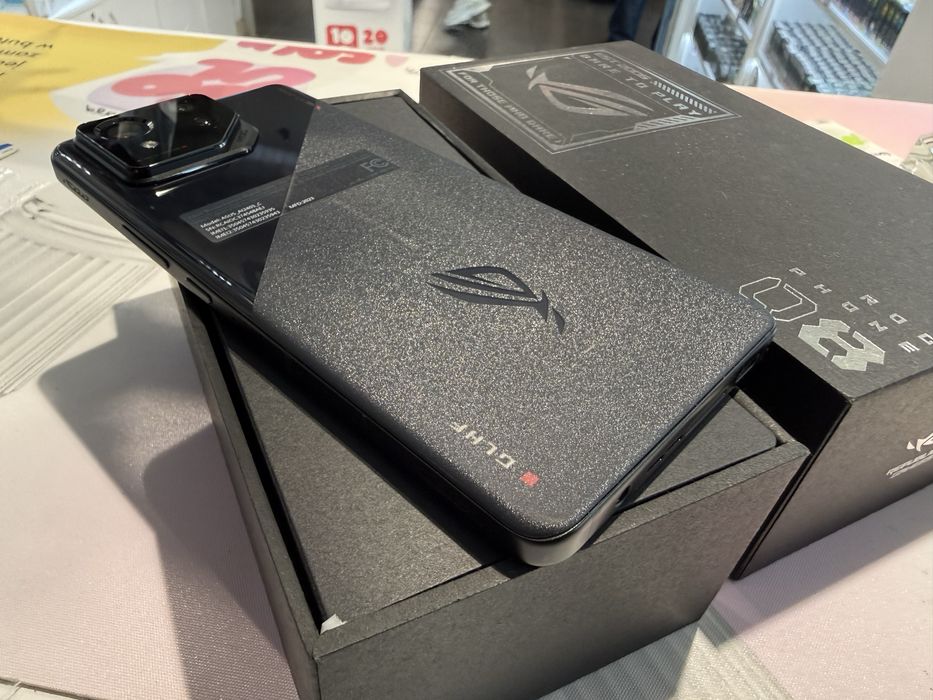 Asus ROG PHONE 8 12/256GB 165Hz Nowy Gwarancja Oksikom Tecza