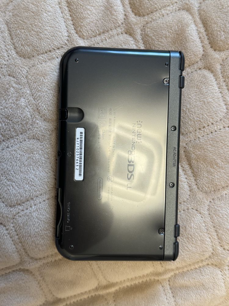 New Nintendo 3DS LL (XL)