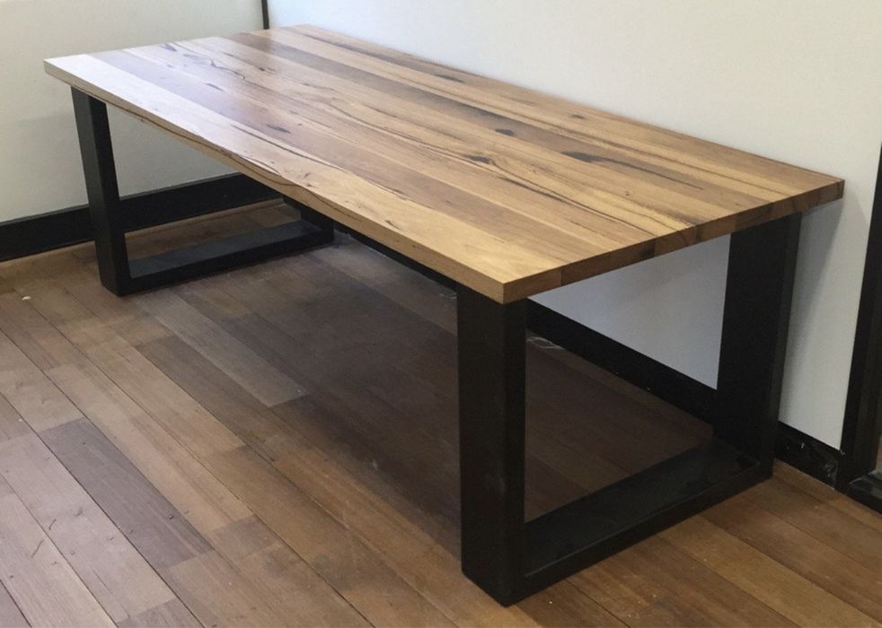 Підвіконня ствльниці сходинки