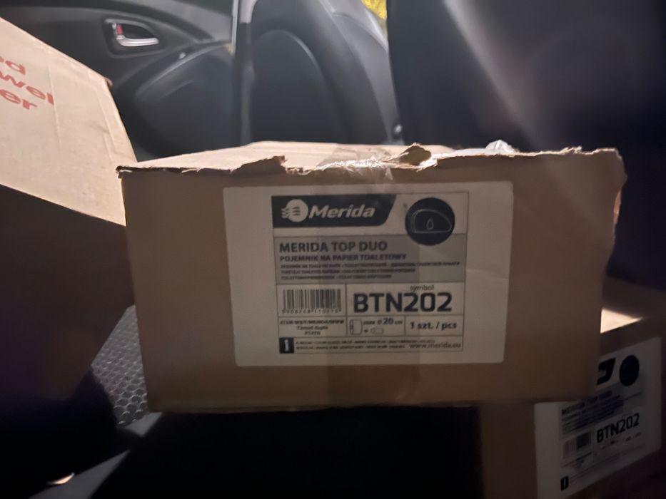 Pojemnik na papier toaletowy merida btn202