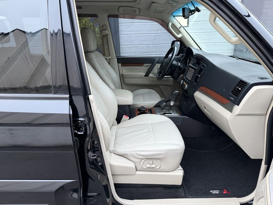 Mitsubishi Pajero Wagon 2009 3.0AT 4WD