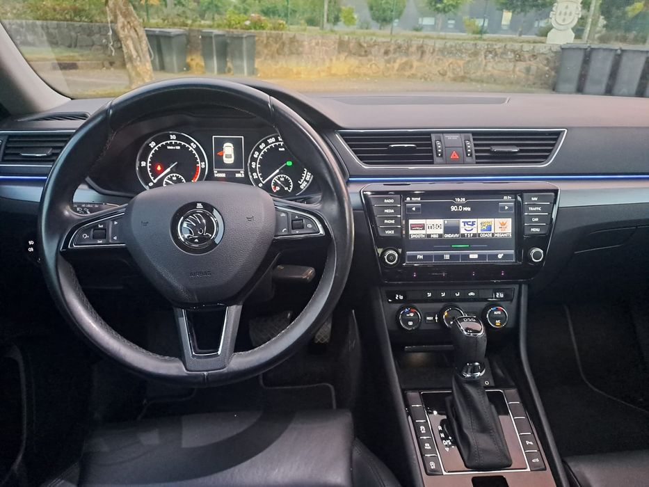 Skoda Superb 2.0 de 190 Cv 145 mil km