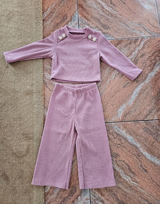Conjunto rosa menina (24meses) NOVO

Conjunto completamente novo, nunc