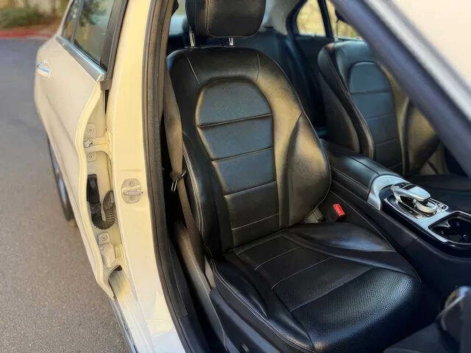 Mercedes-Benz C-Class      2016