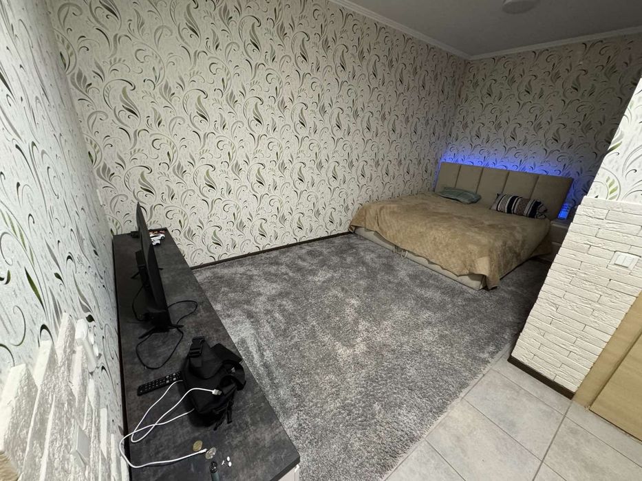 Аренда . 2х квартира. Андреевская. Ресторан Чача.