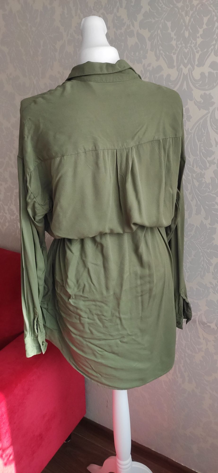 Sukienka khaki z paskiem