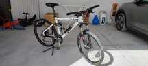 Poison bike arsen (Shimano XT, rockshox, mavic, Manitou)