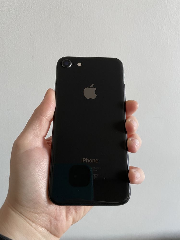 Iphone 8 64GB Preto Livre