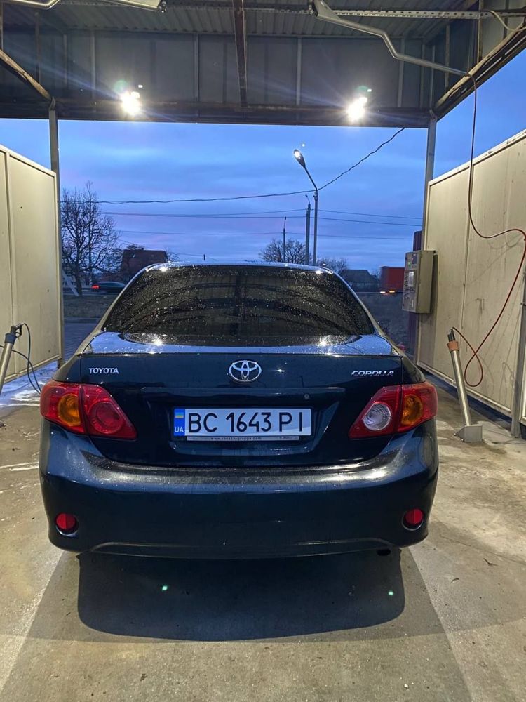 Toyota Corolla 2008 1.6 газ/бензин механика