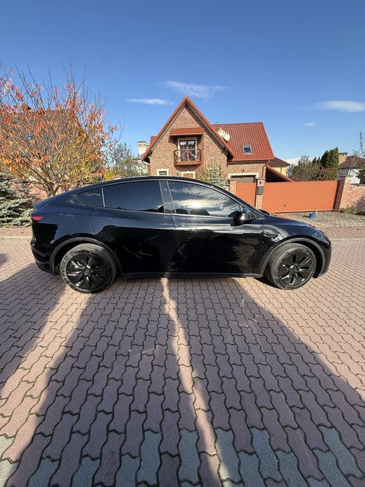 Tesla Model Y Long Rang 82 kWt