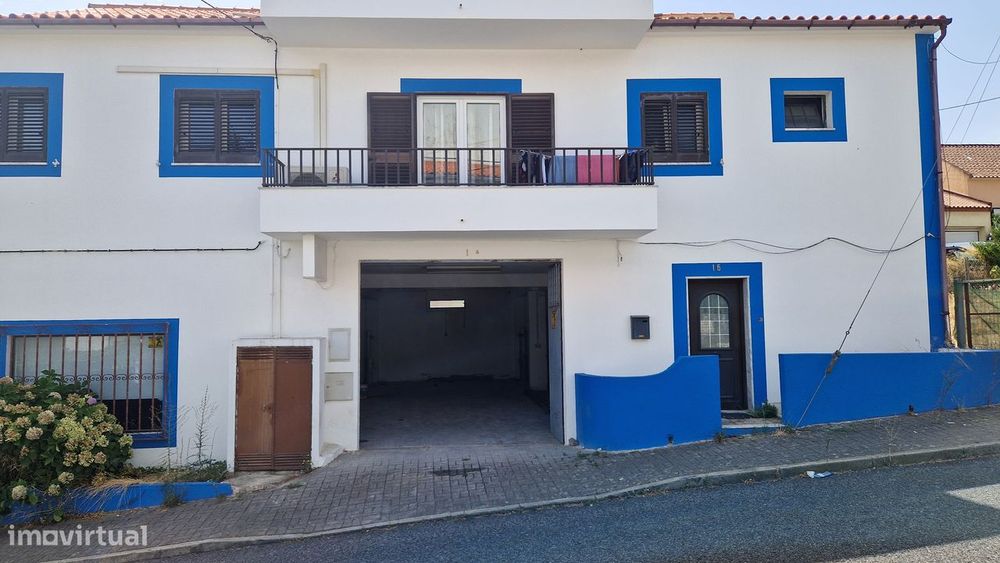 Armazém/Garagem - 200m2