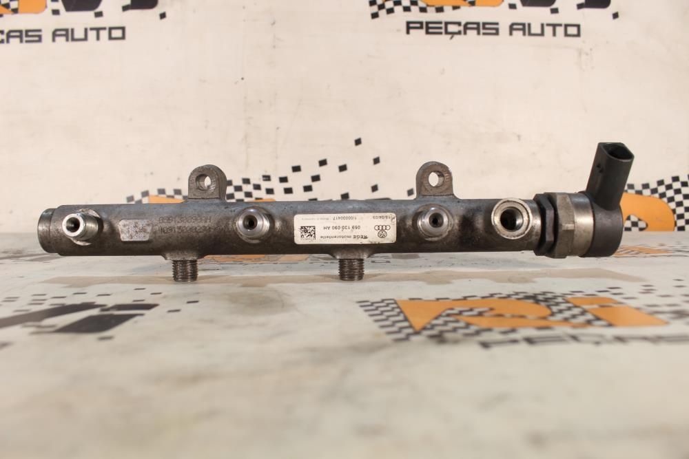 Régua / Rail De Injeção Audi A4 (8K2, B8)  059130090Ah / 057130764H /