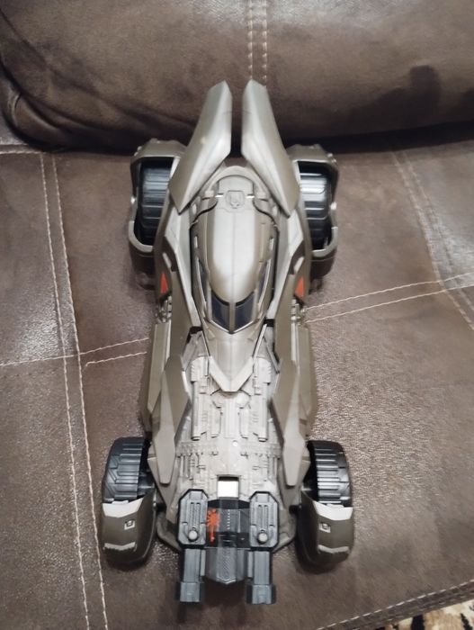 Бетмобіль оригінал