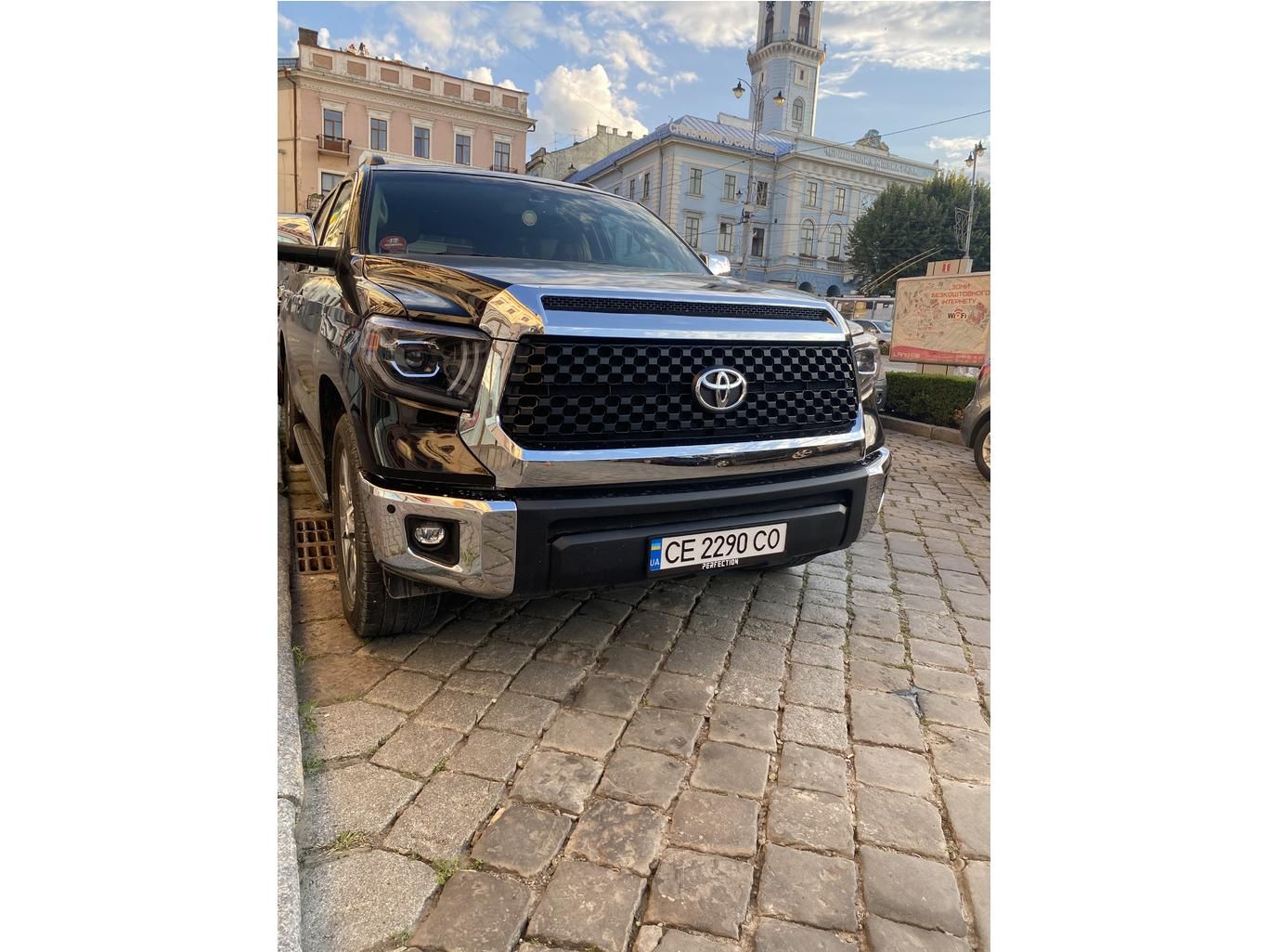 Toyota Sequoia Комплект рестайлинга (апгрейда) в Tundra 2020 год