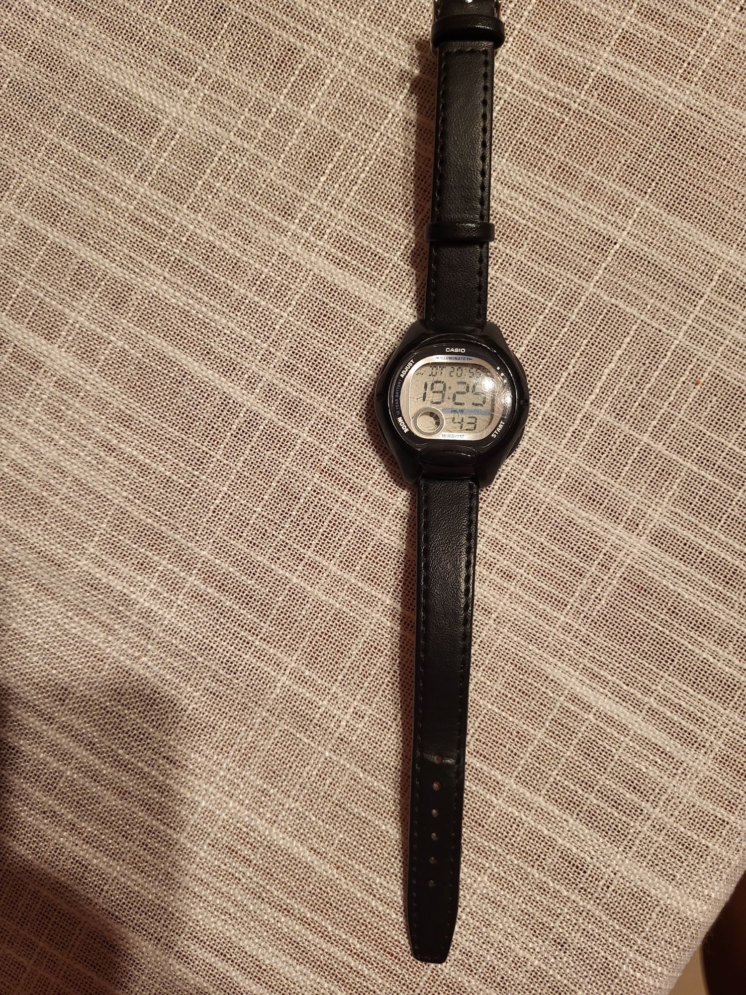 Zegarek chłopięcy Casio LW200