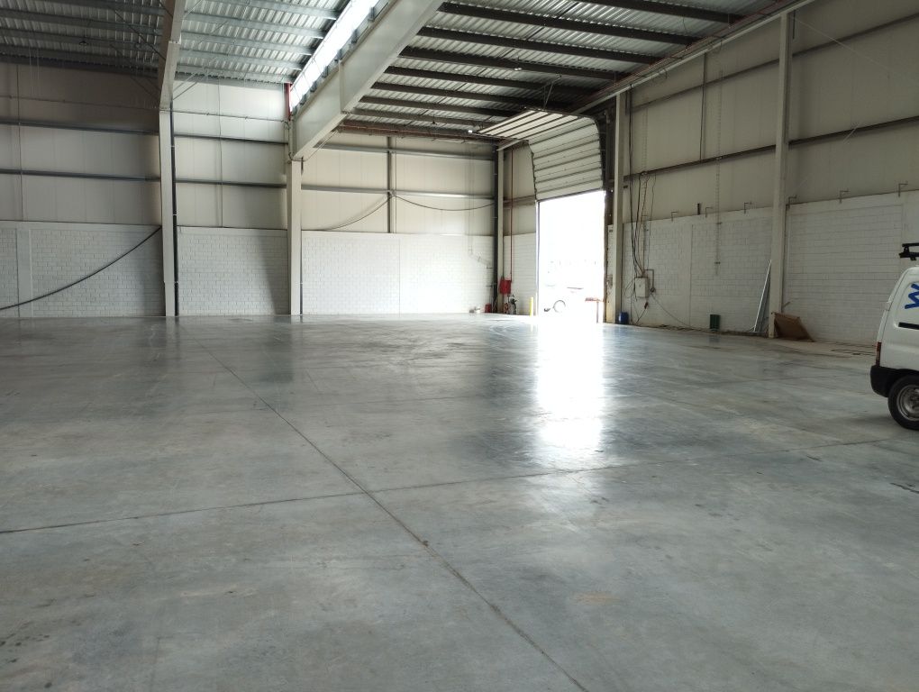 Limpeza de garagens e armazém
