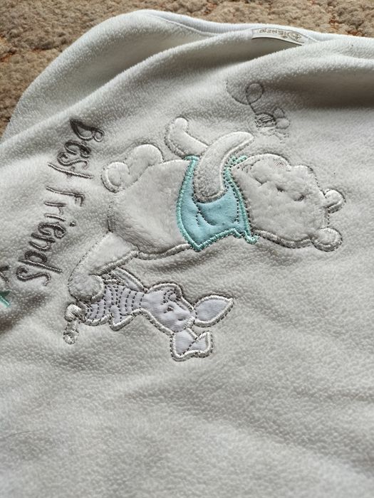 2 kocyki dla niemowlaka/maty z George Kubuś Puchatek