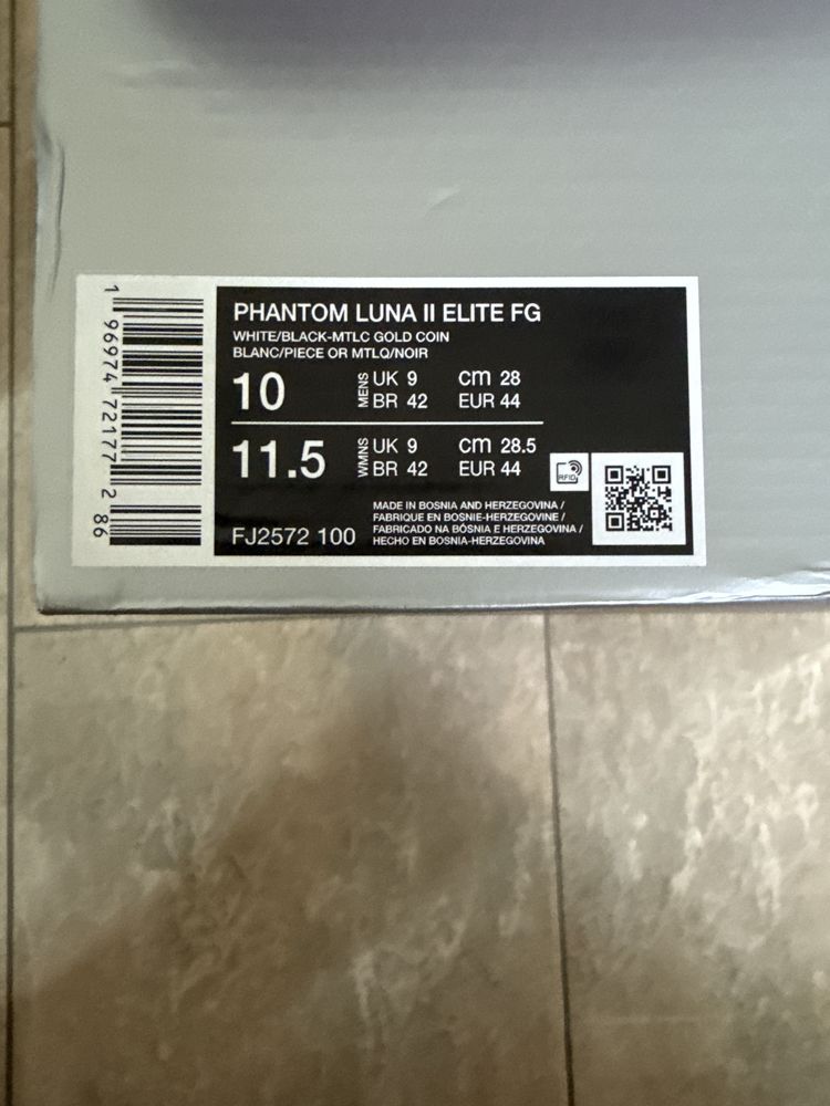 Nike phantom luna II elite FG white and black
