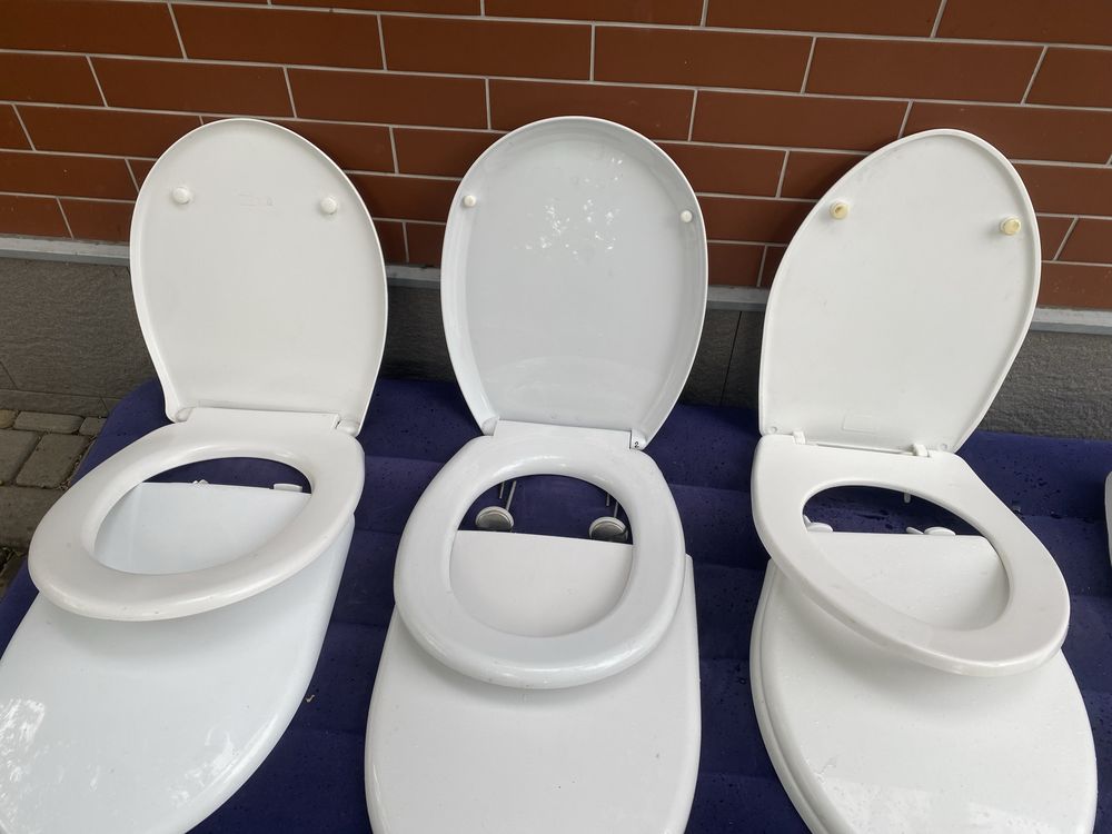 Крышки унитаза пластикоаые