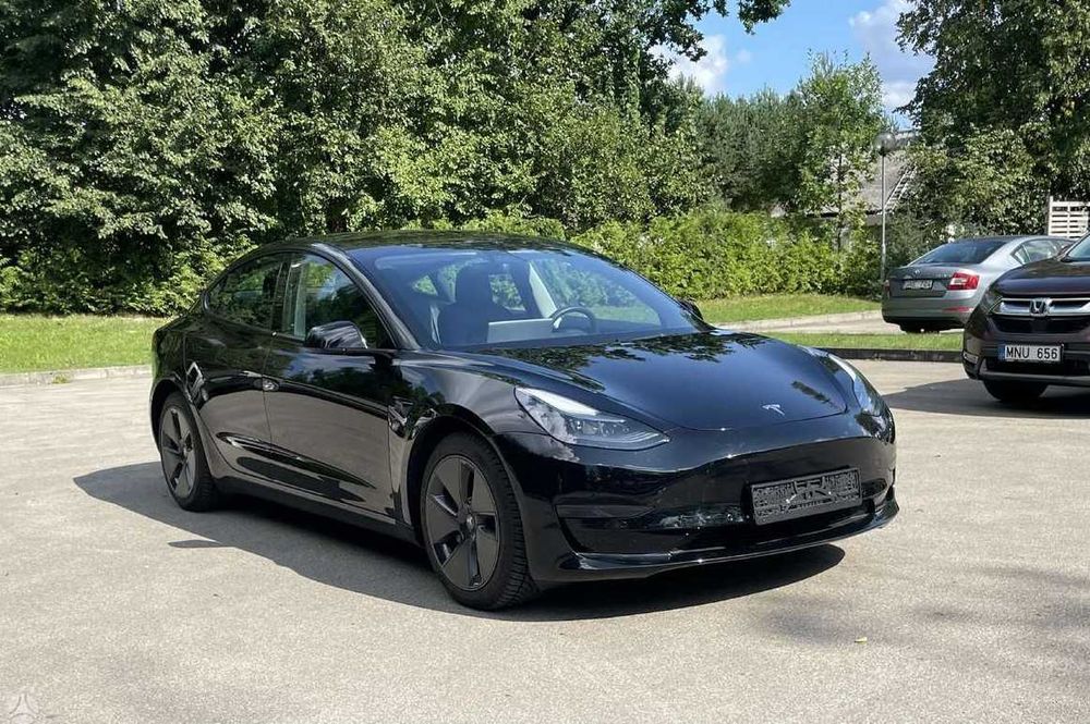 Продам TESLA MODEL 3 2021