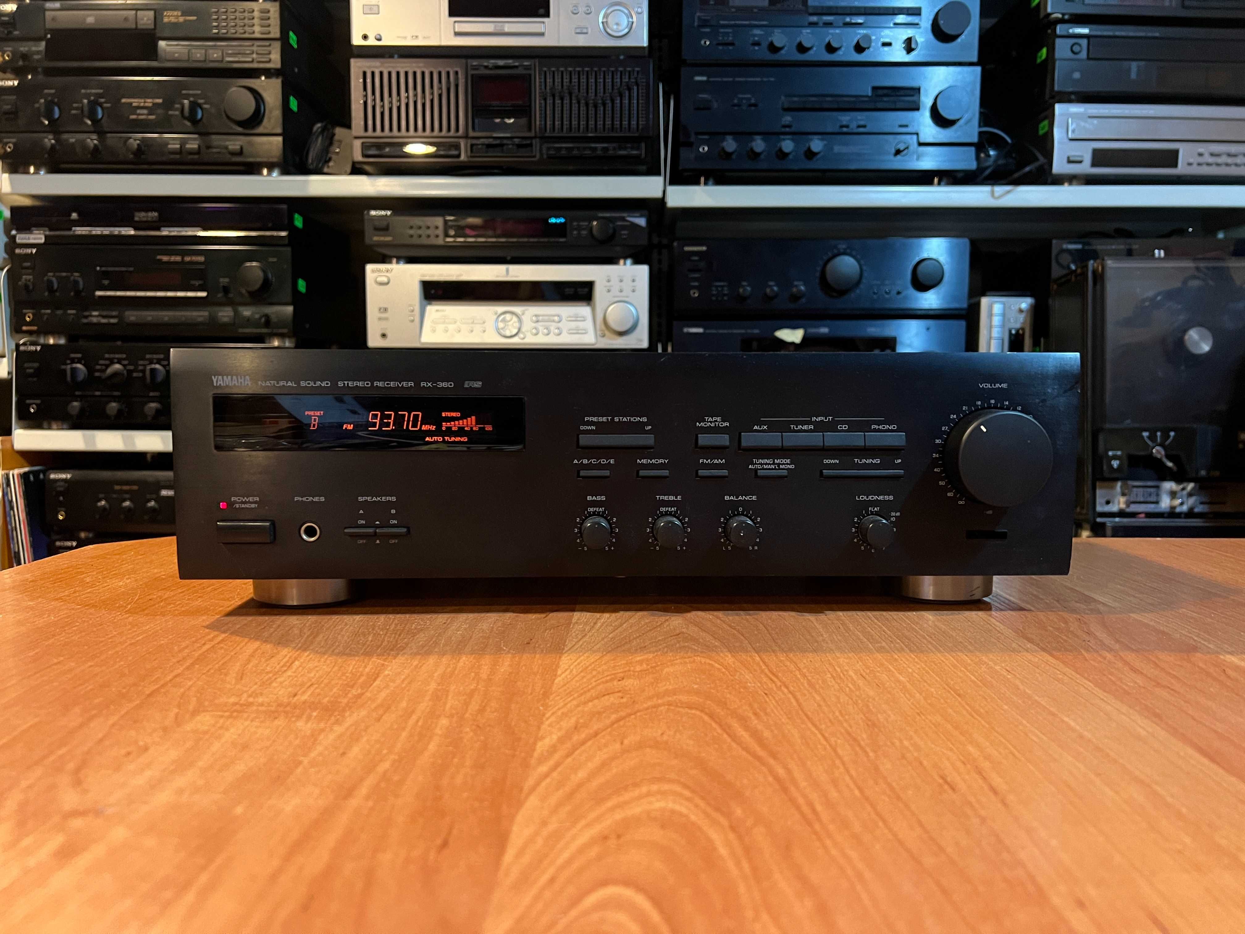 Amplituner Yamaha RX-360 Audio Room