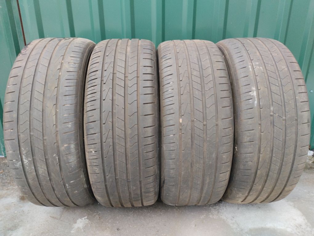 Продам чотири автошини літні Hankook 225/55 R18