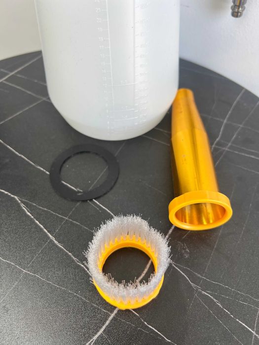 Tornador 050 чорний — пневматичний пістолет для хімчистки салону