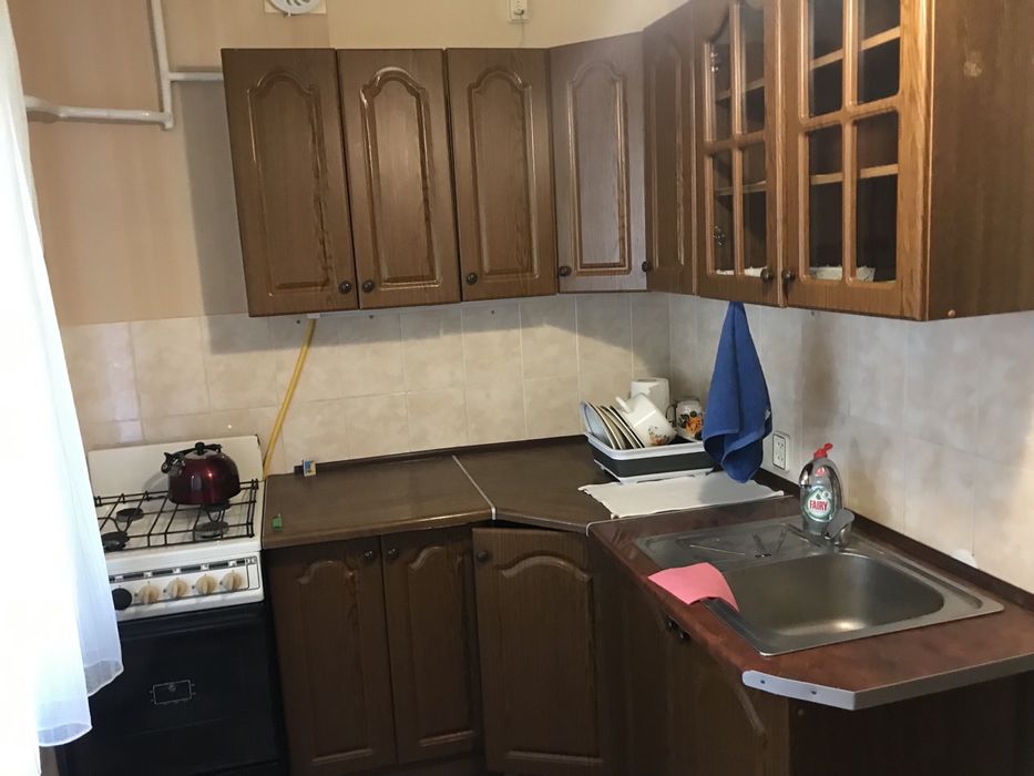 Продаю 1кквСоляные, Магелан 1эт 9эт кирпичного дома..  Хорошее житое с