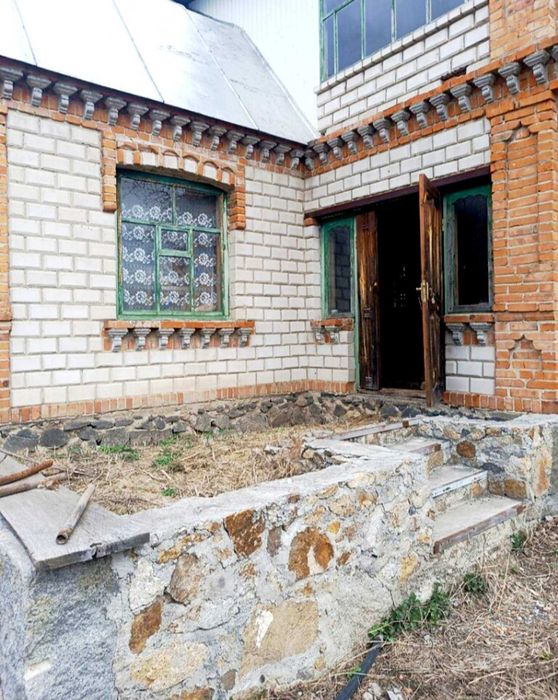 (8) Продам будинок в с. Юзвин (Некрасово) 2741