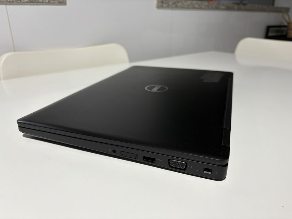 Dell Latitude 5580 i5 8gb 256ssd FHD Win11