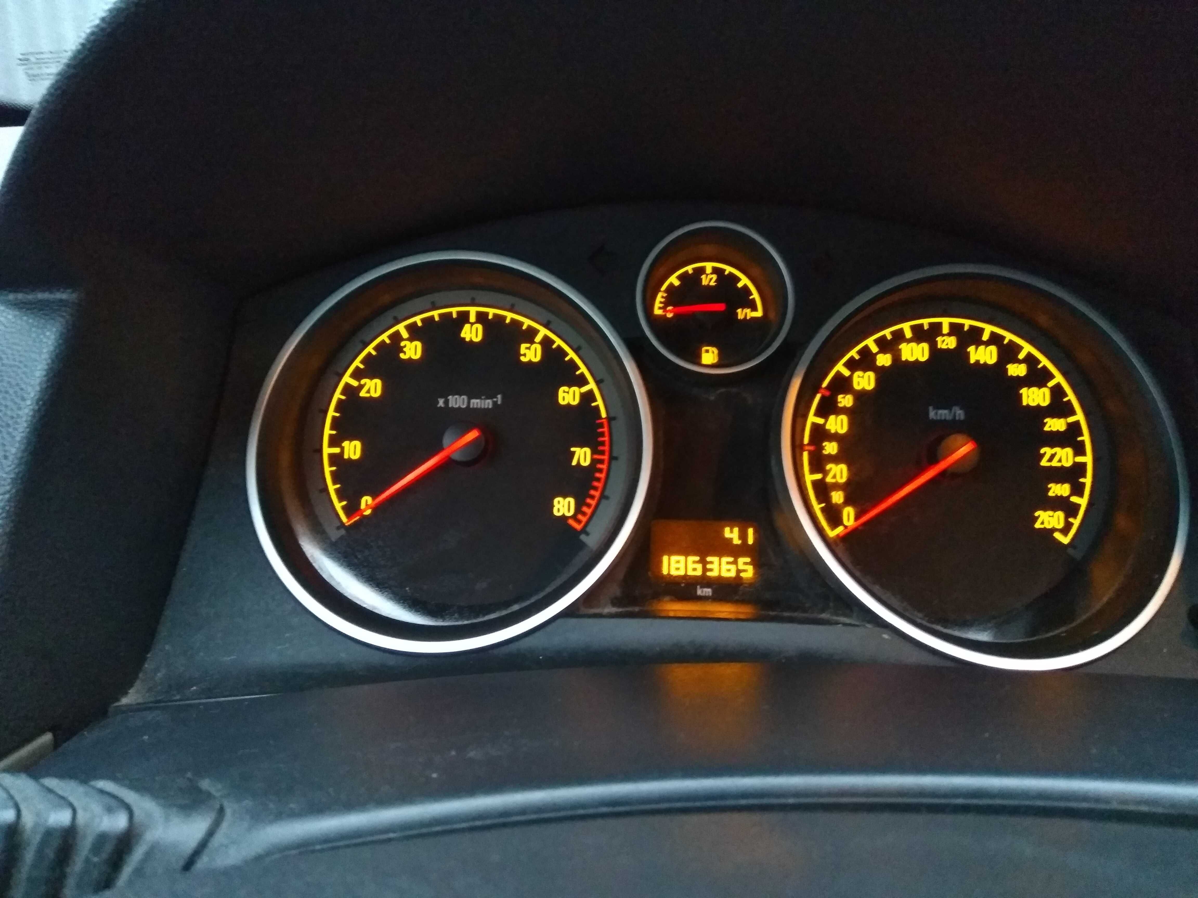 Astra GTC 1.6 105KM  Klima  Nawigacja Zamiana