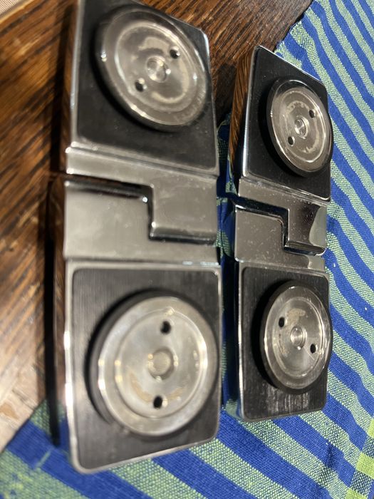 Zawiasy lewe drzwi pod prysznic radaway essenza