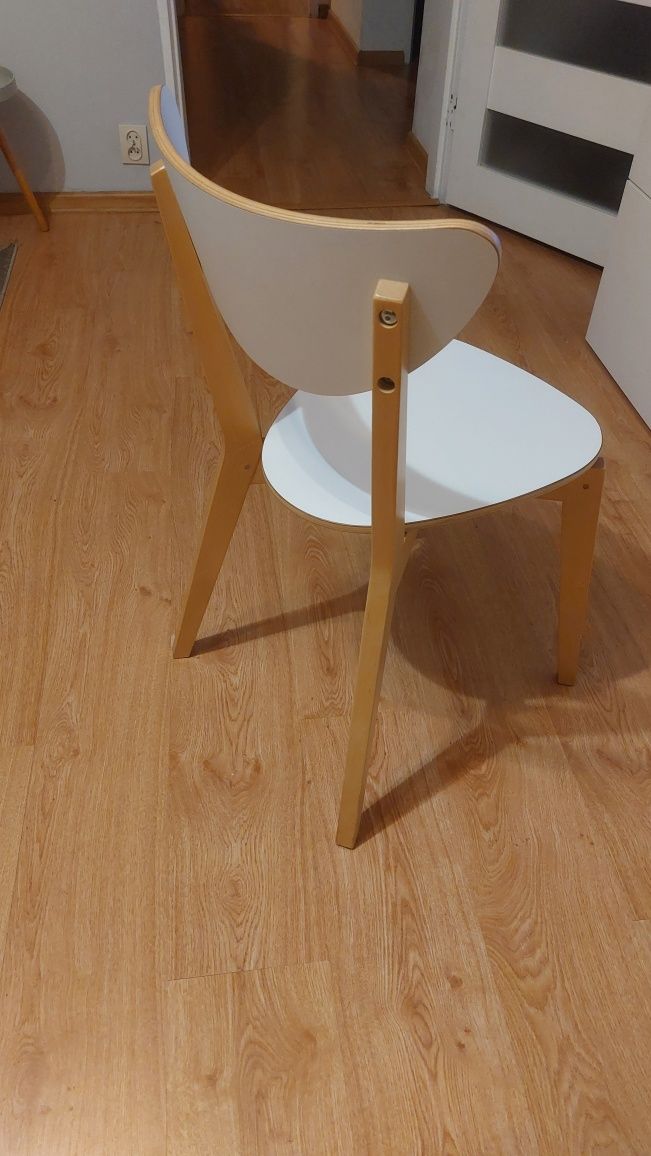 Krzesła IKEA Nordymyra białe brzoza
