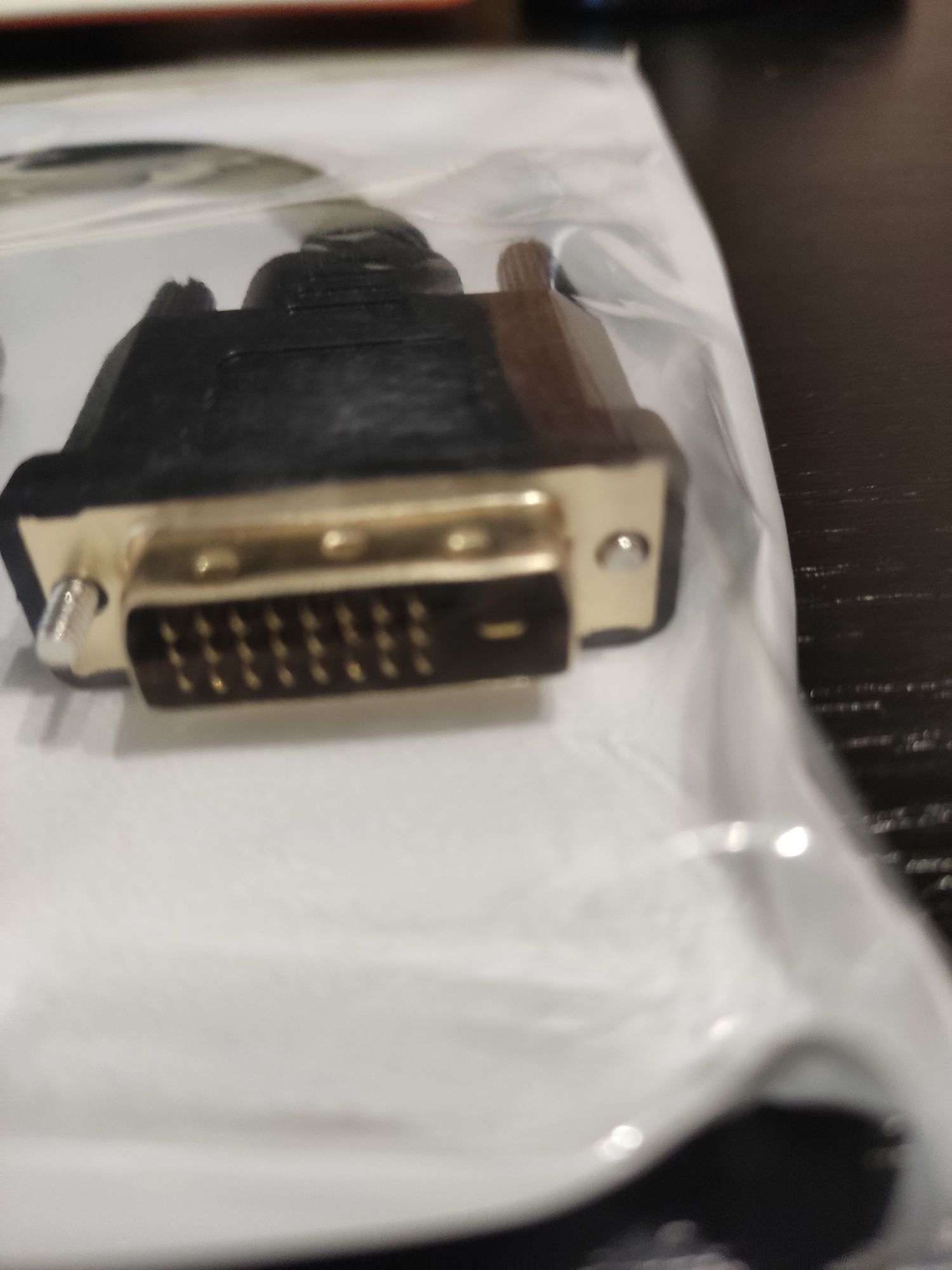 DVI-D ( 24+1 pin) - VGA