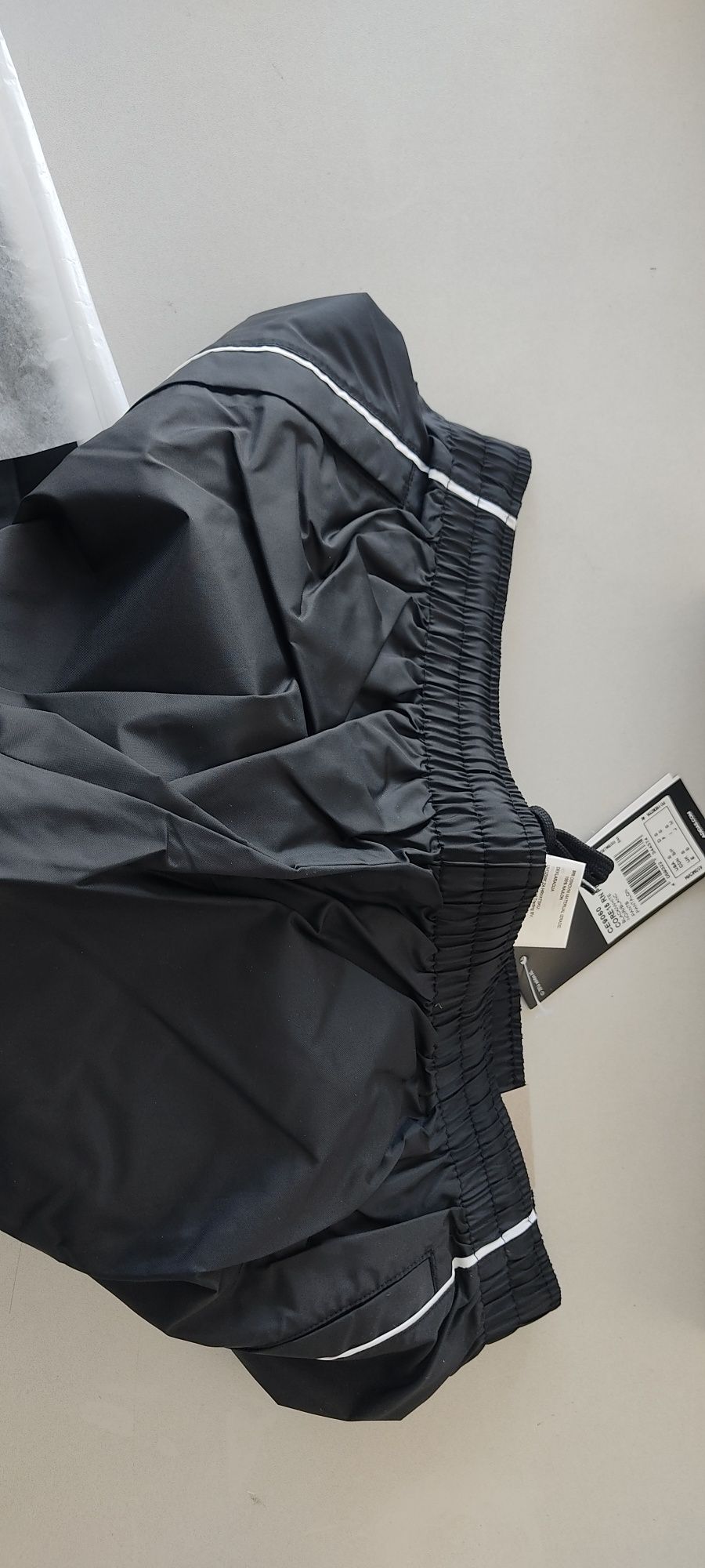 Ostateczna obniżka Dres ortalionowy przeciwdeszczowy Adidas nowy