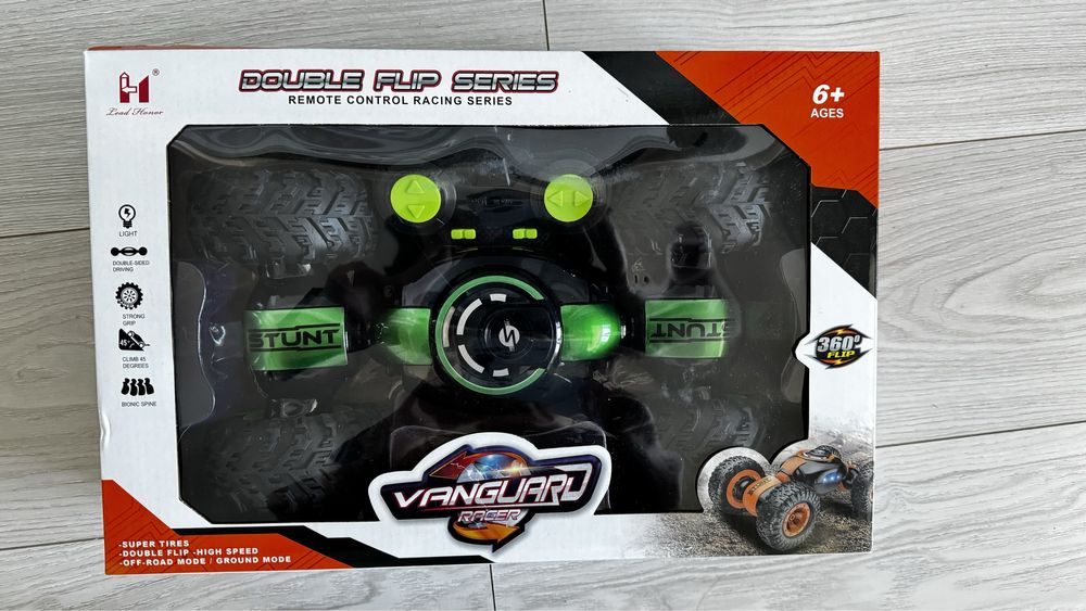 Машинка-перевертень Vanguard