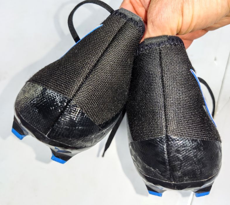 Бутсы Adidas Predator edge3,копочки,трава,28см,43р.