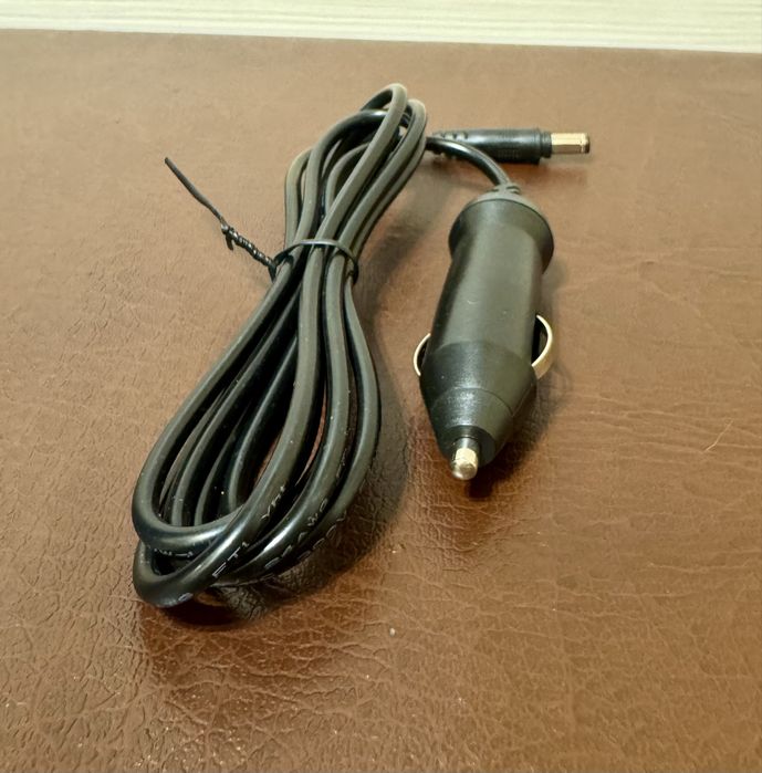 Автомобільна зарядка для GPS Навігатора TomTom Car Charger + Подарунок