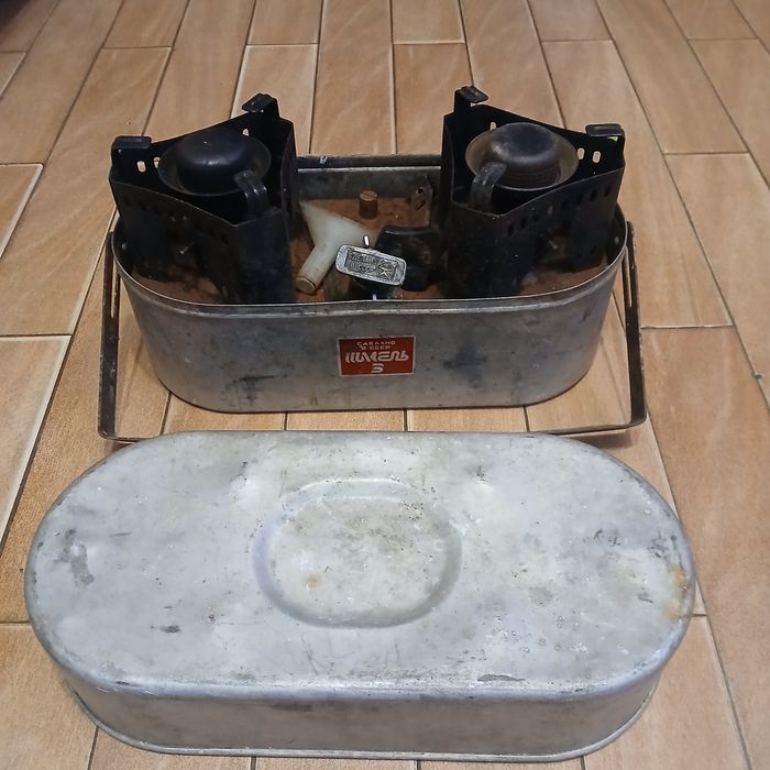 Продам газові і вуглекисневі балони,шмелі,редуктор,різаки.