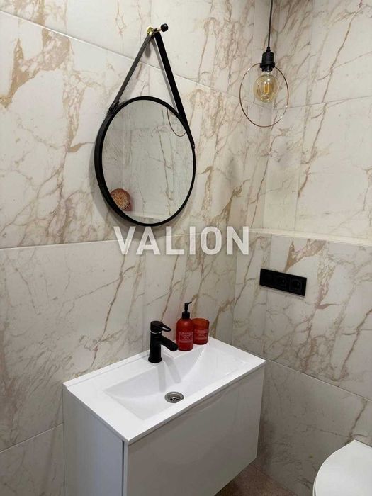 Продаж 2-к квартири вул. Березнева 12 ЖК Комфорт Таун    Лівий берег.