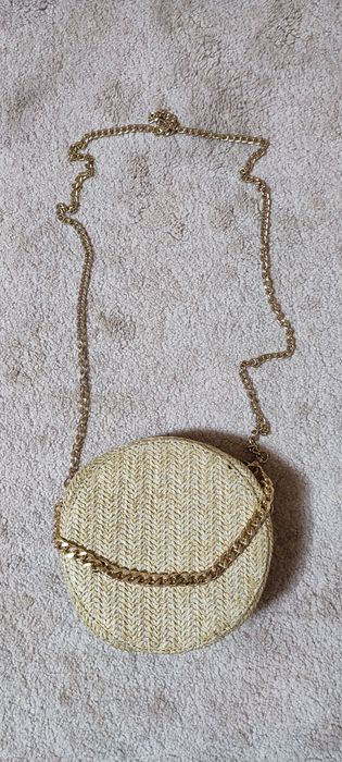 Продам женскую сумочку