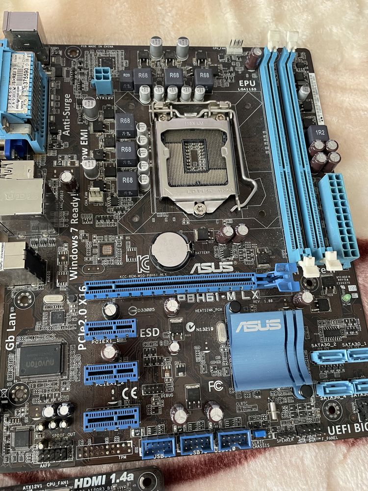 Материнська плата asrock, asus 1155