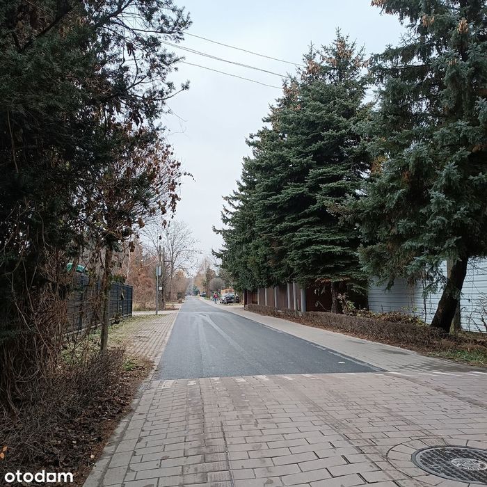 Działka budowlana media 1200 m2