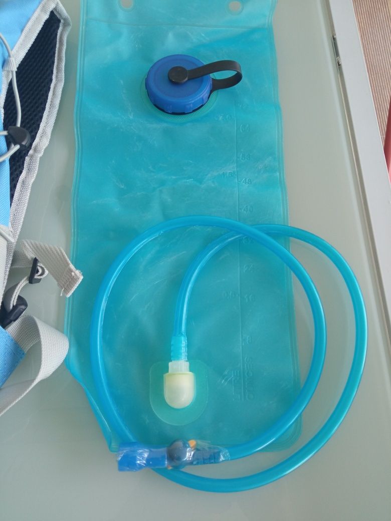 Mochila com depósito de água