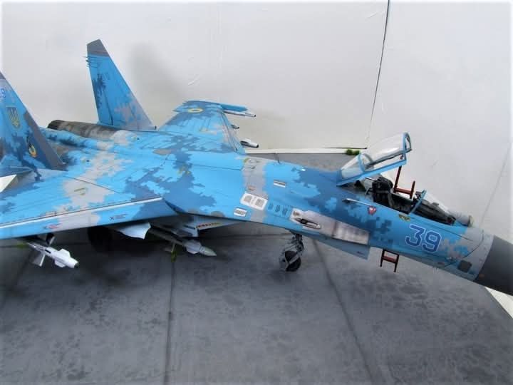 Su-27 1/48 UB .b .SM