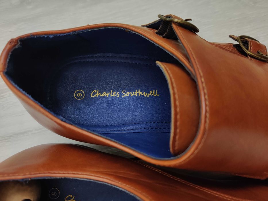 Зручні чоловічі шкіряні туфлі на стопу 28 см charles southwell