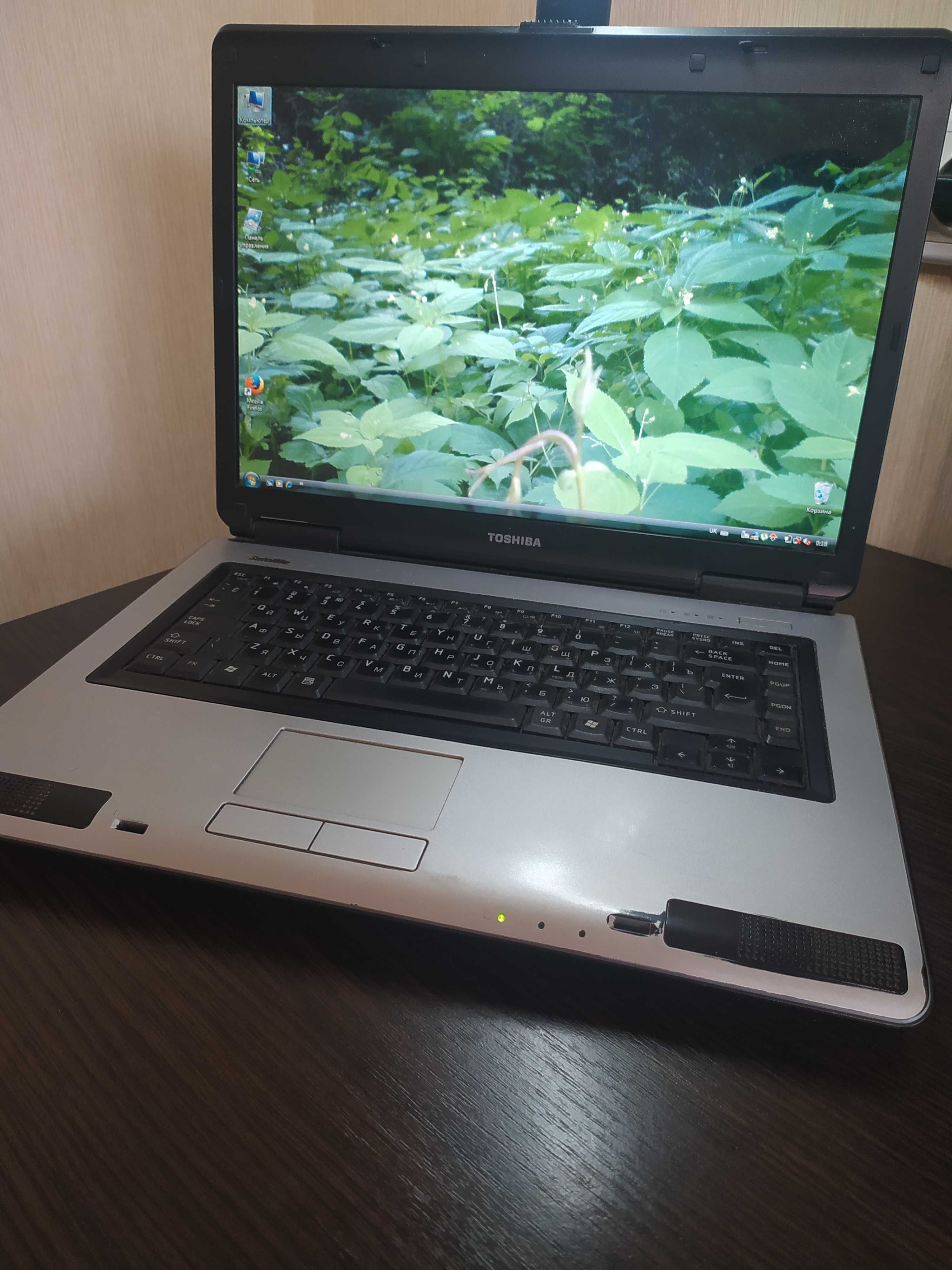 Ноутбук Toshiba Satellite L40-17U