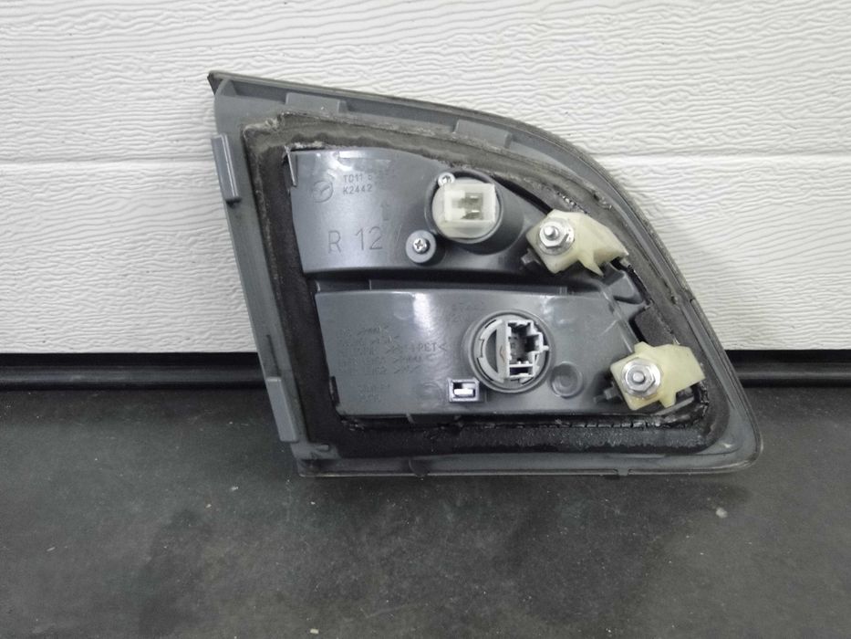 Ліхтар фонарь стоп в кришку багажника Mazda CX-9 CX9 07-09р.