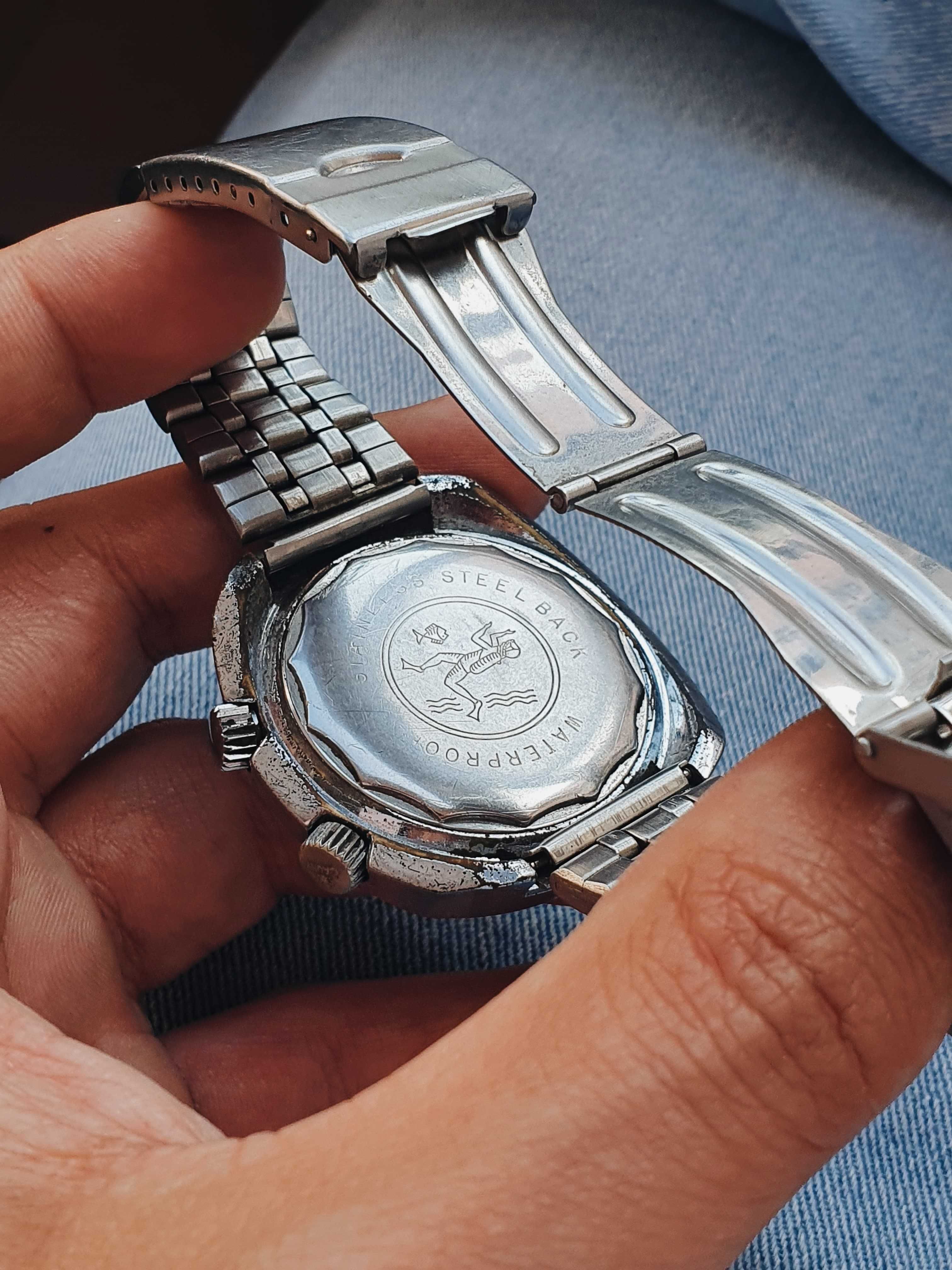 Utina Professional World Timer Oversize | Anos 70